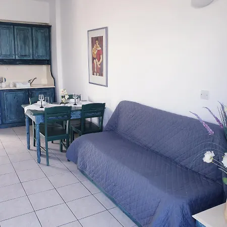 Apartahotel St. George Gardens & Klorakas
